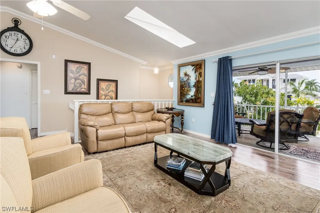 832 Swan Drive Marco Island FL 34145