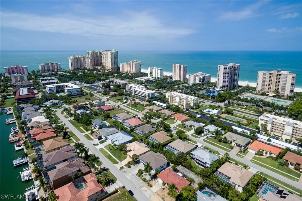 832 Swan Drive Marco Island FL 34145