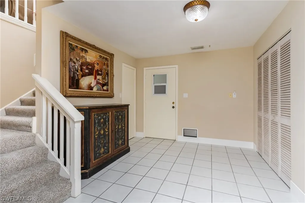 832 Swan Drive Marco Island FL 34145