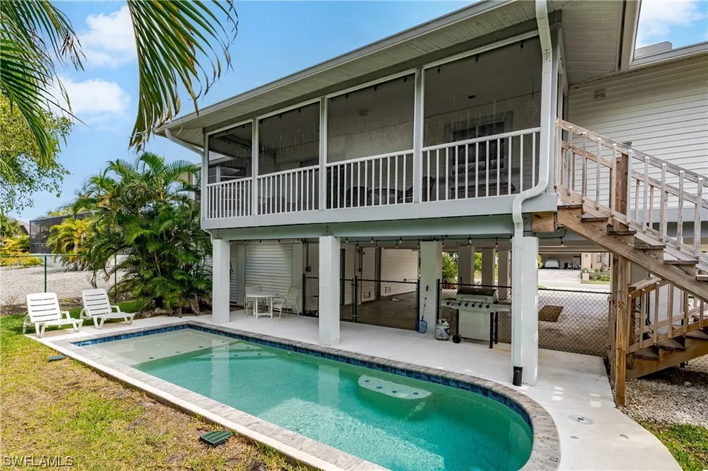 832 Swan Drive Marco Island FL 34145