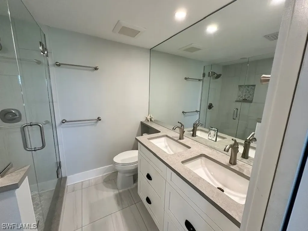 57 High Point Circle W Naples FL 34103