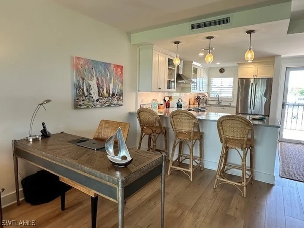 57 High Point Circle W Naples FL 34103