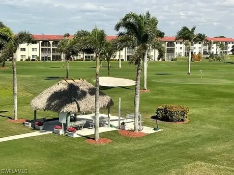 57 High Point Circle W Naples FL 34103