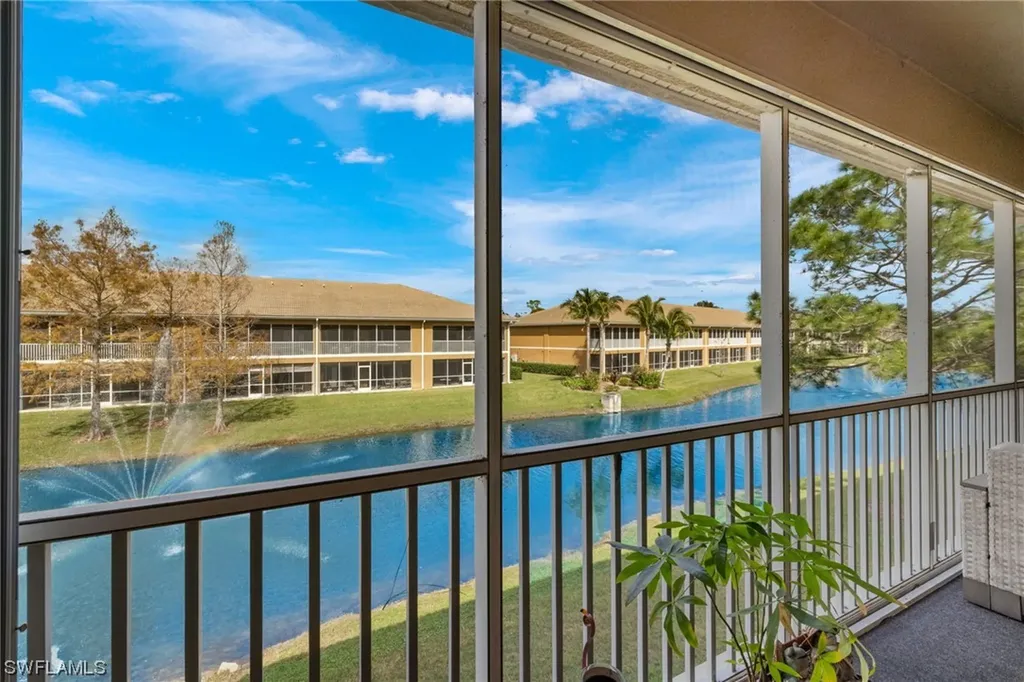 1064 Winding Pines Circle Cape Coral FL 33909