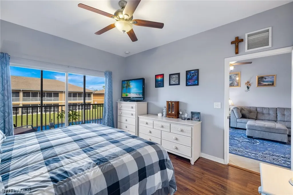 1064 Winding Pines Circle Cape Coral FL 33909