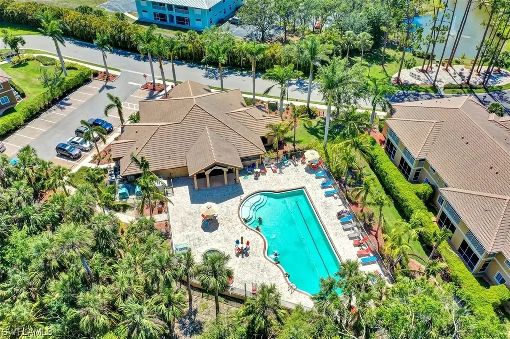 1064 Winding Pines Circle Cape Coral FL 33909