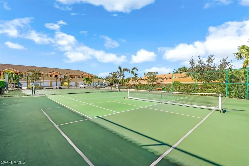 1064 Winding Pines Circle Cape Coral FL 33909