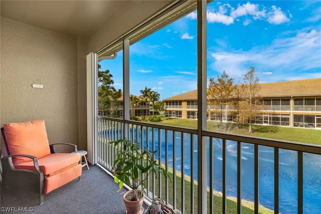1064 Winding Pines Circle Cape Coral FL 33909