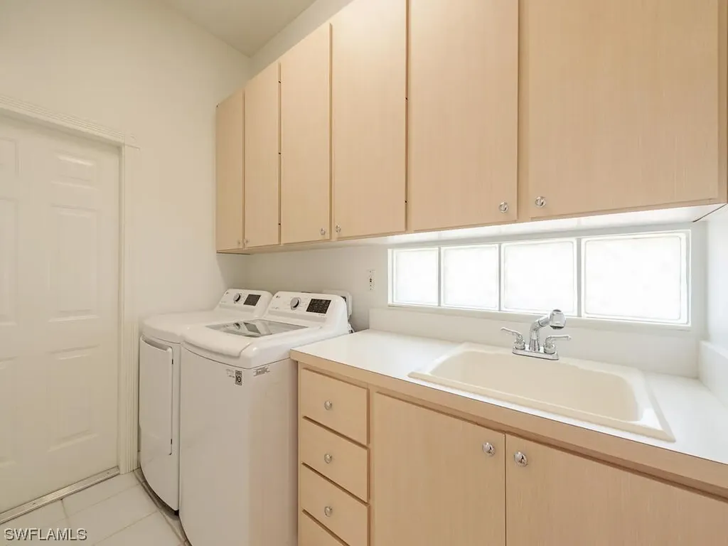 3213 Benicia Court Naples FL 34109