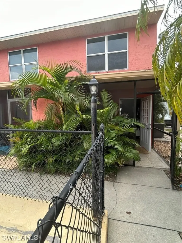 13437 Heald Lane Fort Myers FL 33908