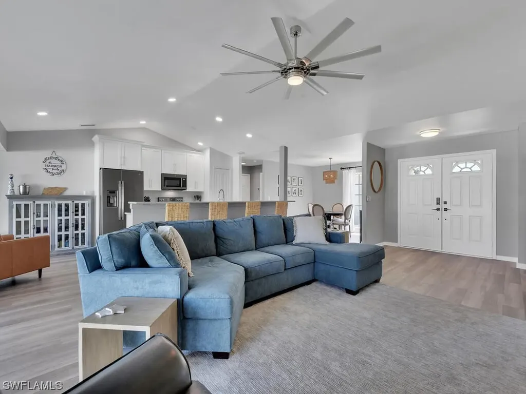 233 SW 45th Street Cape Coral FL 33914