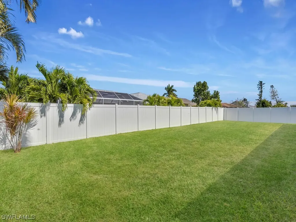 233 SW 45th Street Cape Coral FL 33914