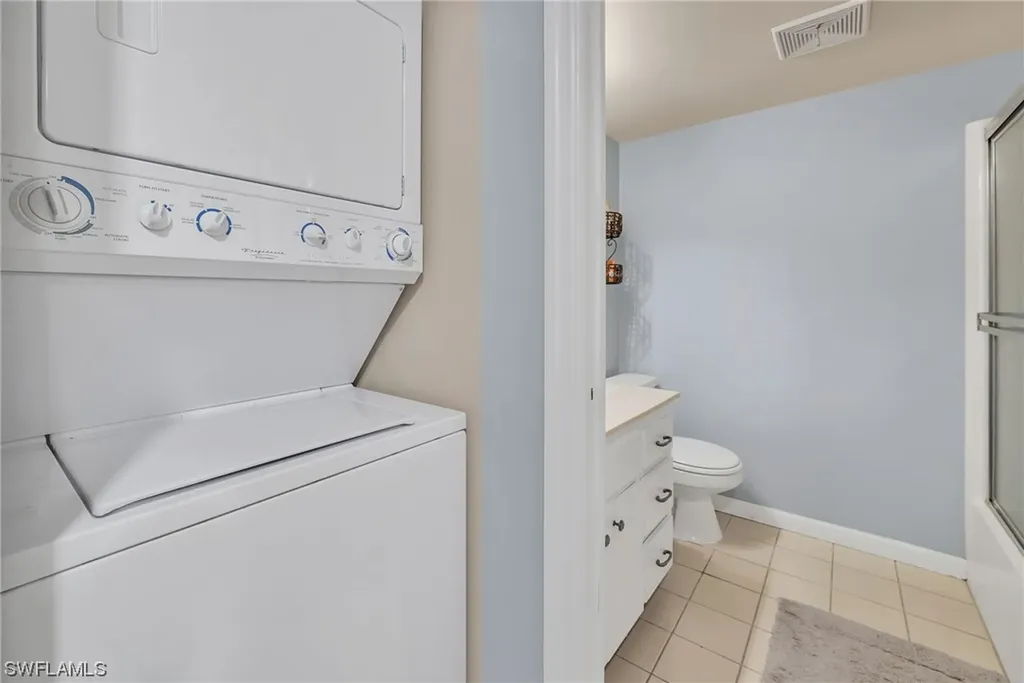 1539 Chesapeake Avenue Naples FL 34102