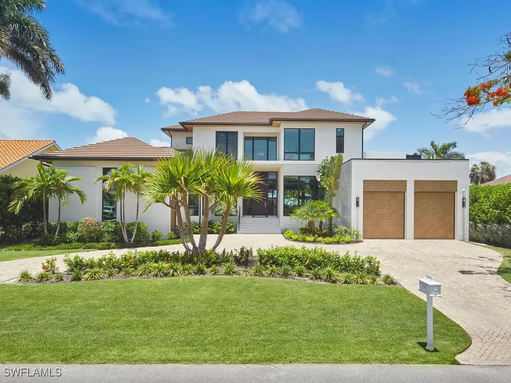 595 16th Avenue S Naples FL 34102