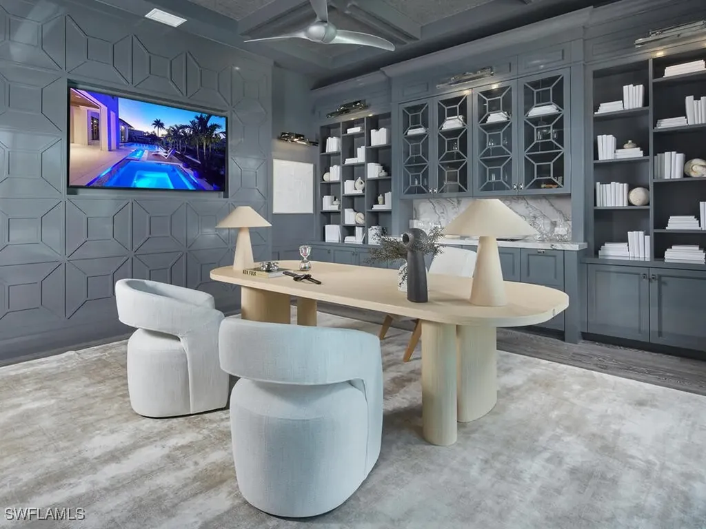 595 16th Avenue S Naples FL 34102