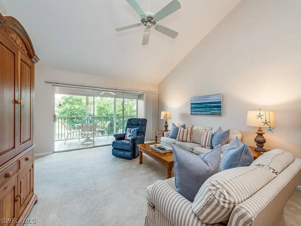 Naples FL, 700 Saratoga Circle, Unit B-201