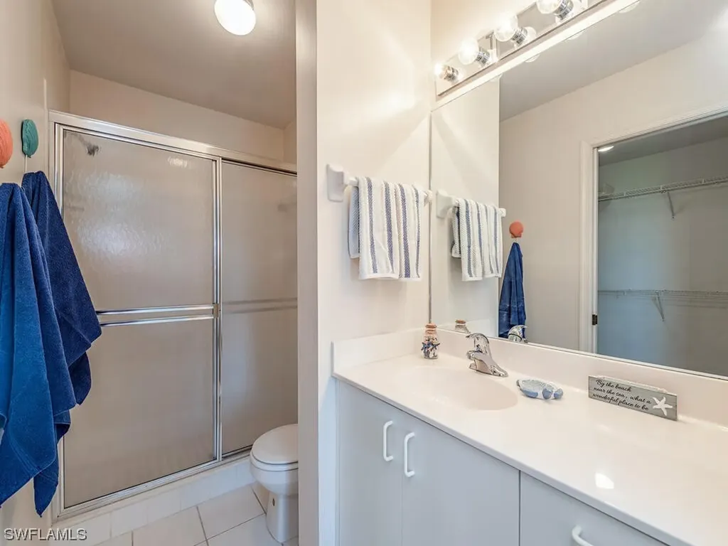 700 Saratoga Circle Naples FL 34104