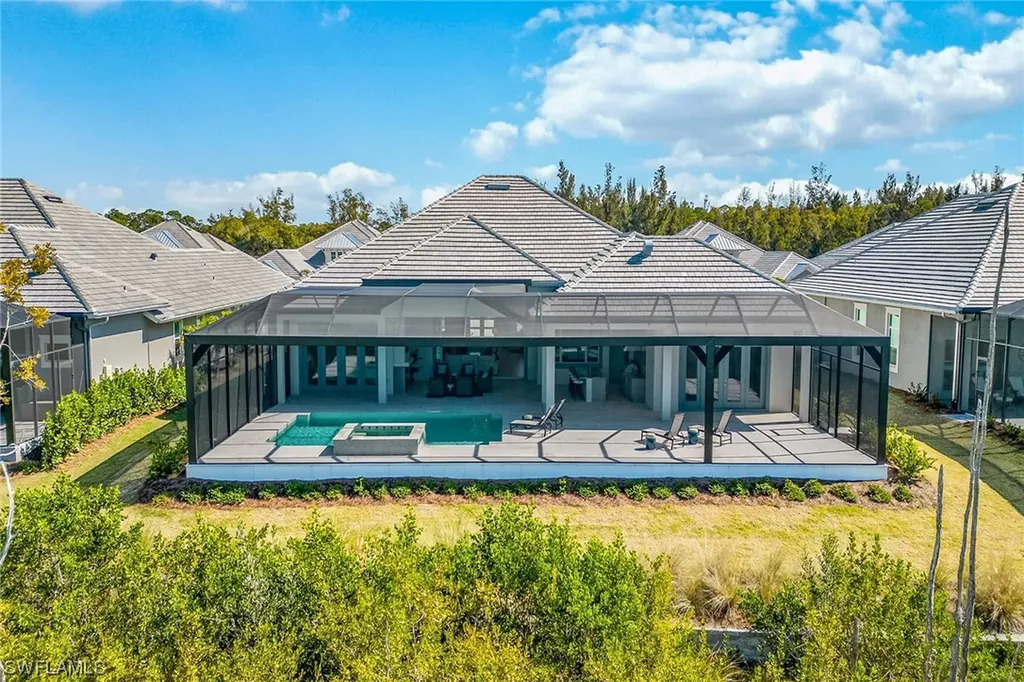 8919 Nevis Way Naples FL 34112