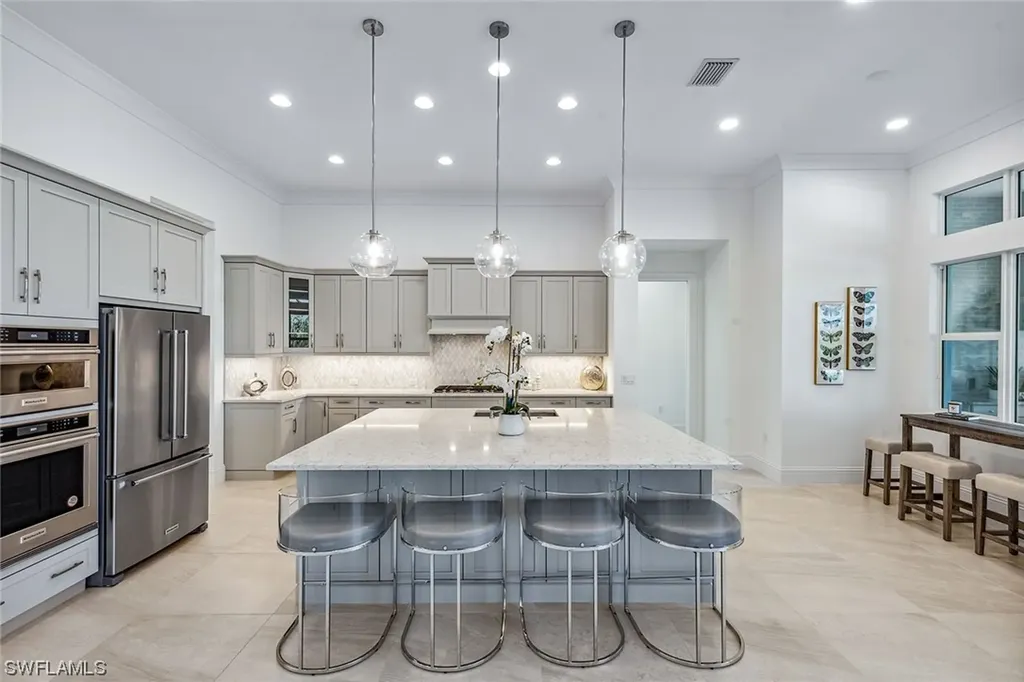 8919 Nevis Way Naples FL 34112