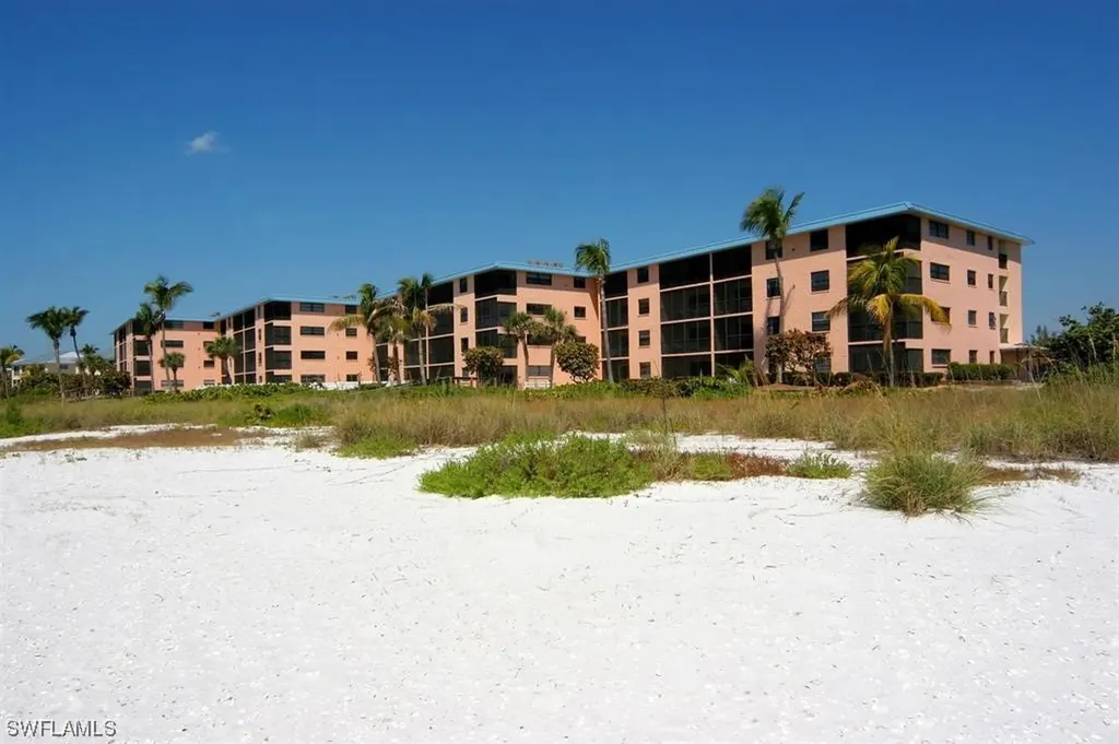 2230 Camino Del Mar Drive Sanibel FL 33957