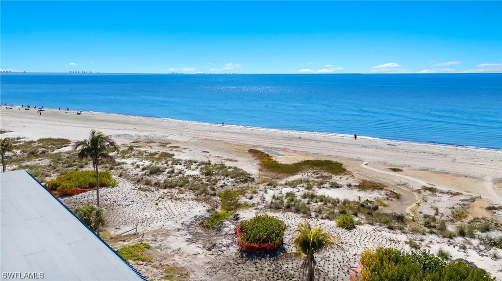 2230 Camino Del Mar Drive Sanibel FL 33957