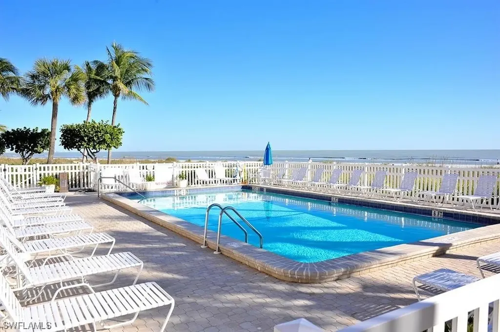 2230 Camino Del Mar Drive Sanibel FL 33957