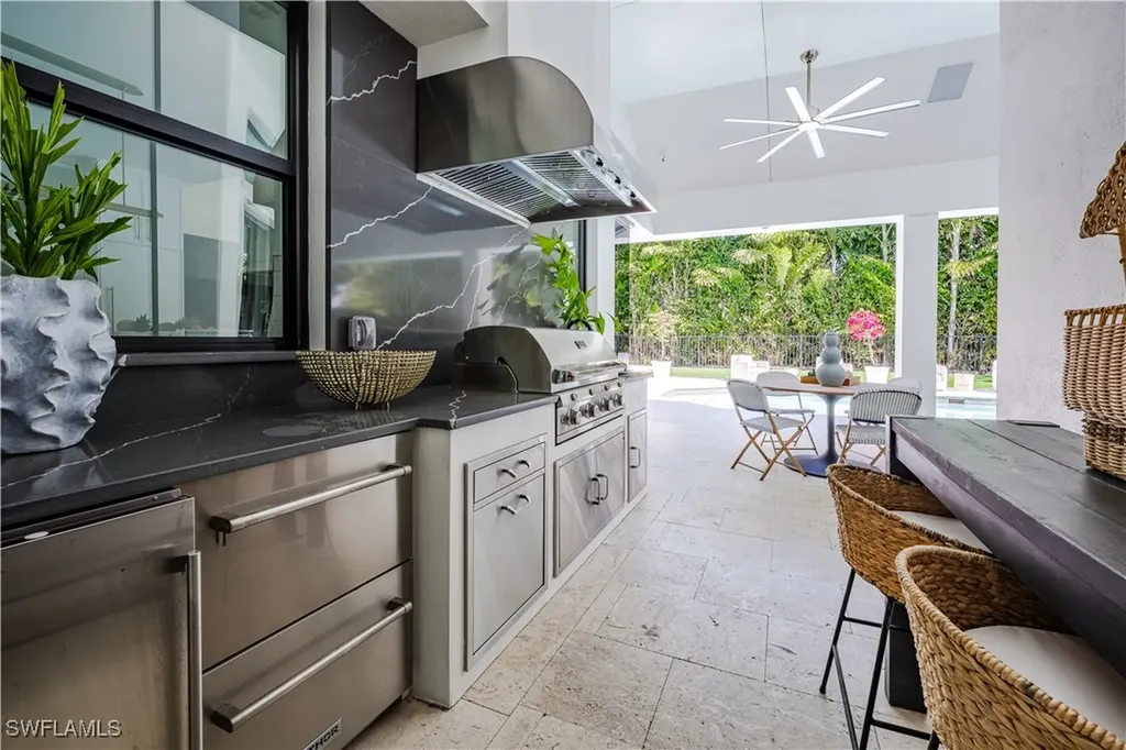 681 Katemore Lane Naples FL 34108