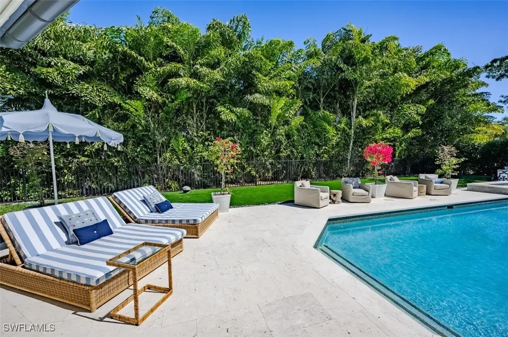 681 Katemore Lane Naples FL 34108