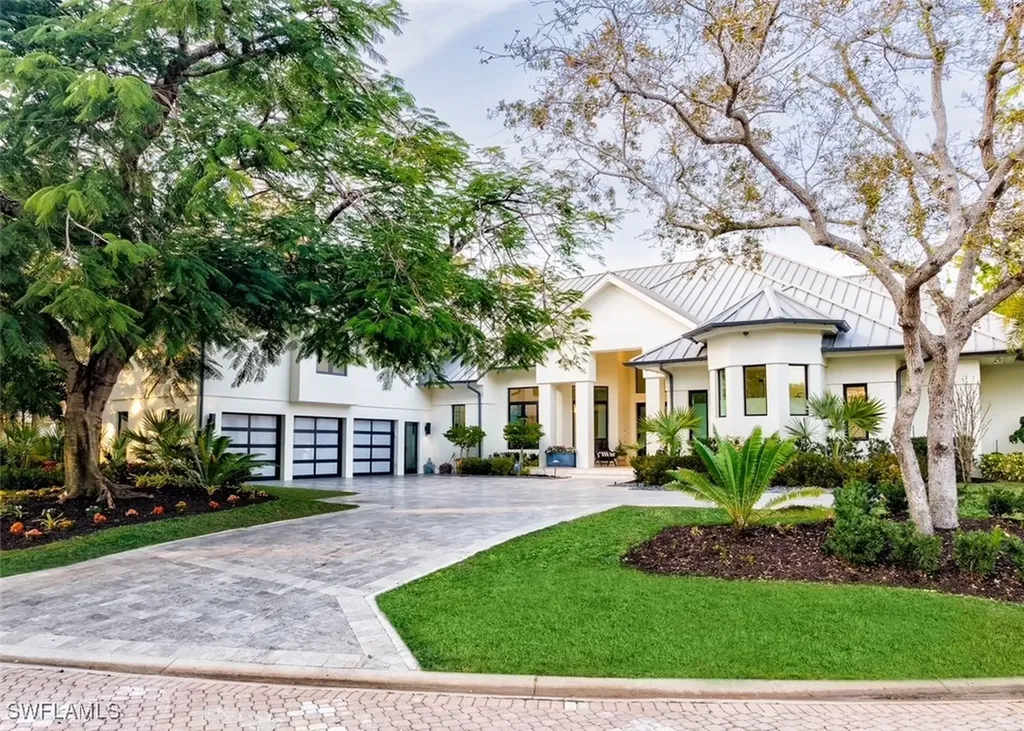681 Katemore Lane Naples FL 34108