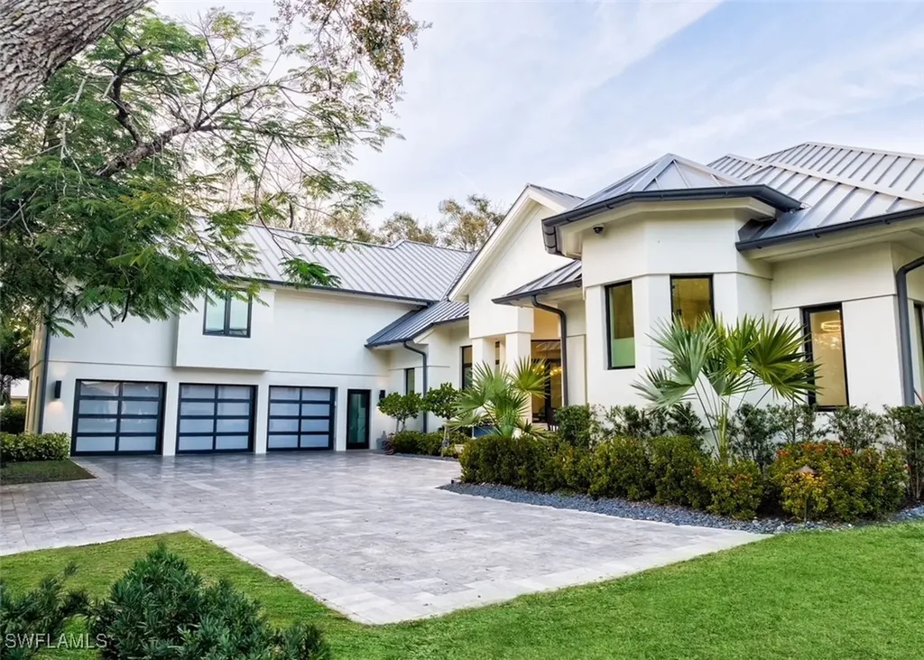 681 Katemore Lane Naples FL 34108