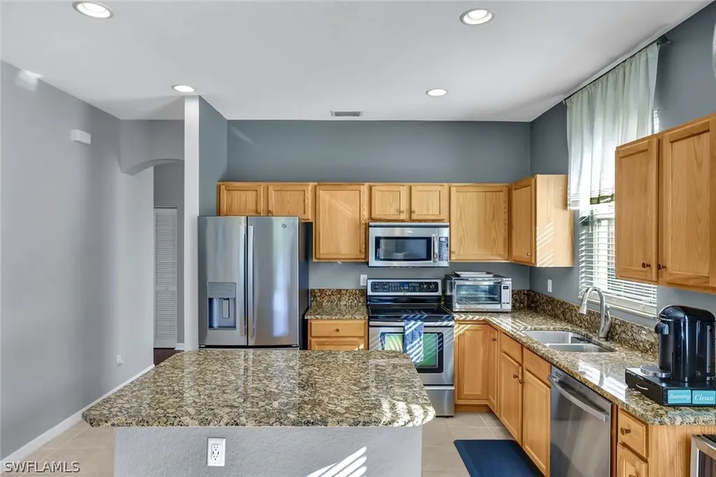 9262 Chestnut Tree Loop Fort Myers FL 33967