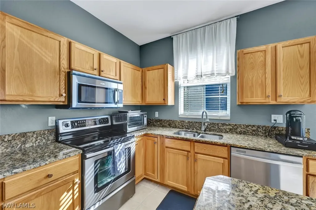 9262 Chestnut Tree Loop Fort Myers FL 33967