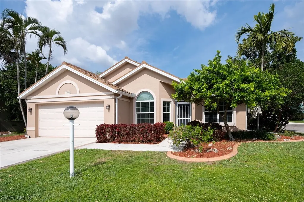 12950 Eagle Pointe Circle Fort Myers FL 33913