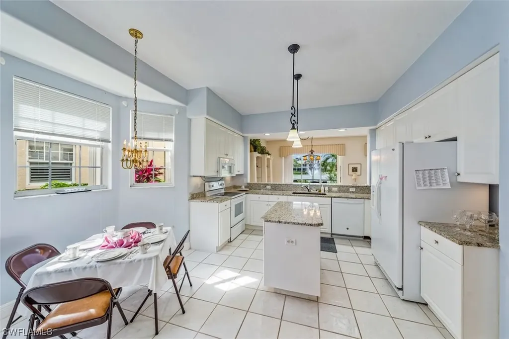 562 Vintage Reserve Lane Naples FL 34119