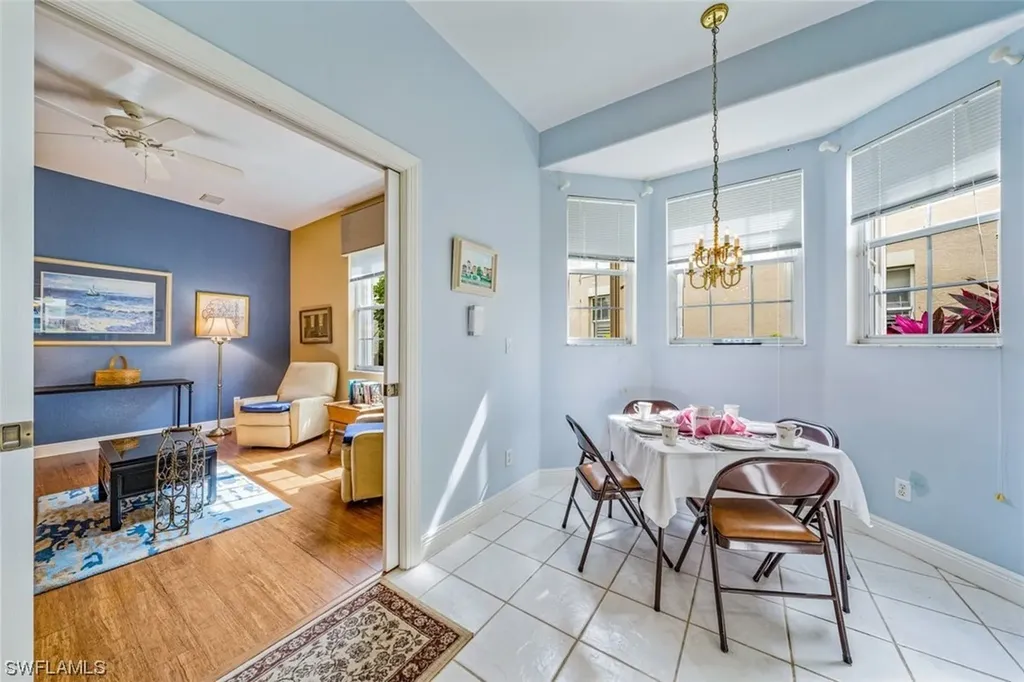 562 Vintage Reserve Lane Naples FL 34119
