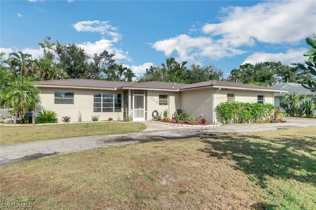 2040 Indian Creek Drive North Fort Myers FL 33917