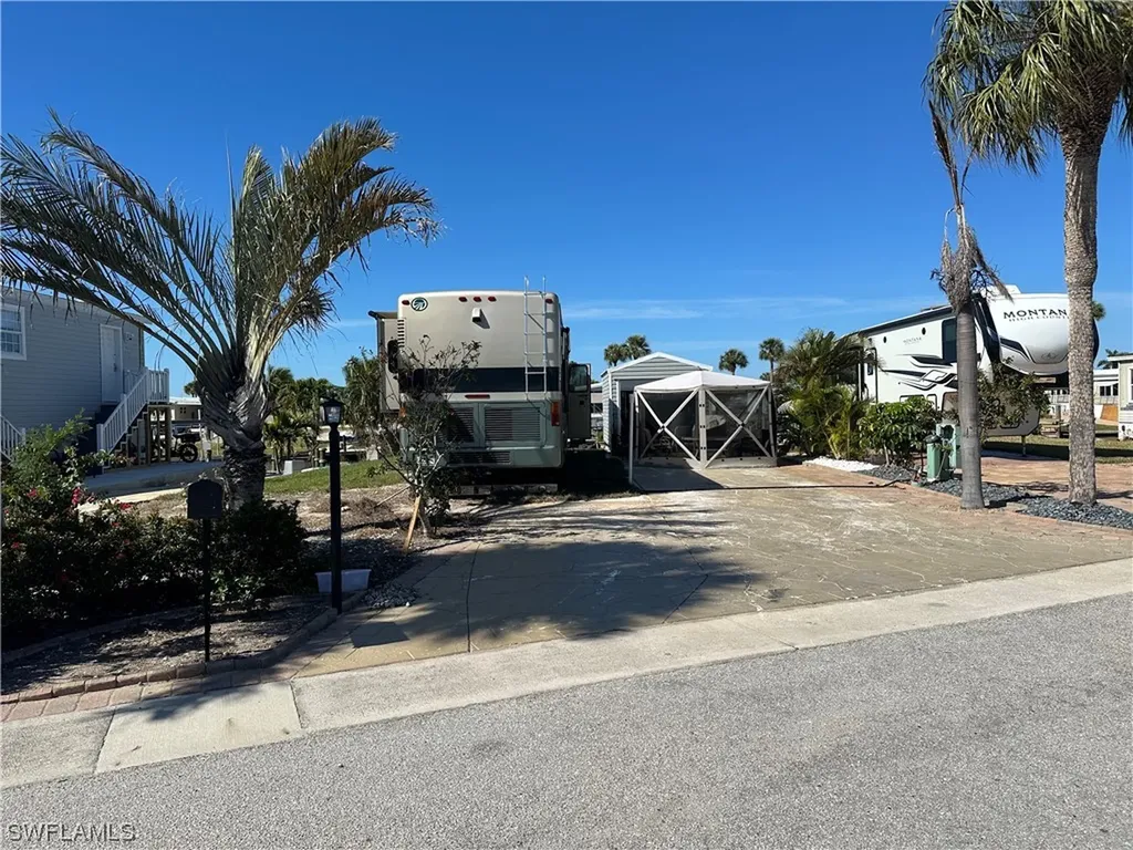 17690 Bryan Court Fort Myers Beach FL 33931