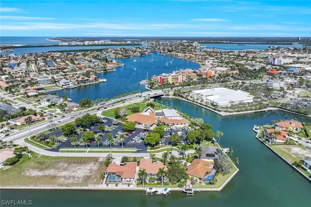 781 Holly Court Marco Island FL 34145