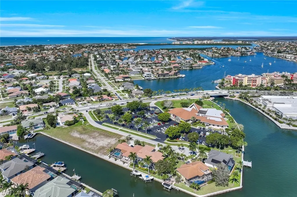 781 Holly Court Marco Island FL 34145