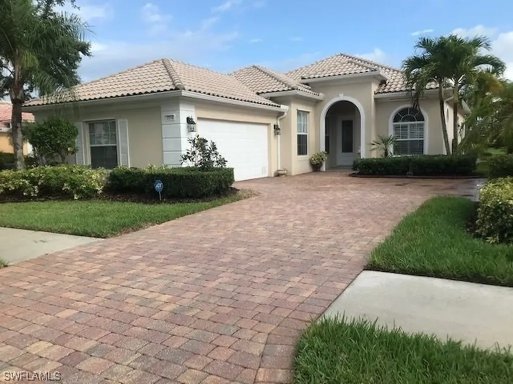 7765 Orvieto Court Naples FL 34114