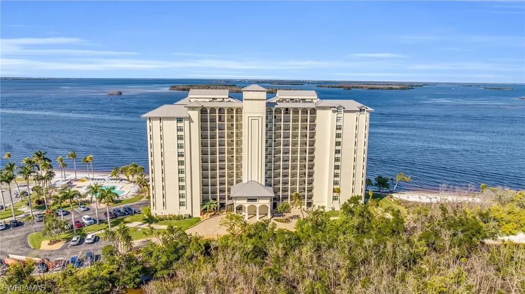 17080 Harbour Point Drive Fort Myers FL 33908