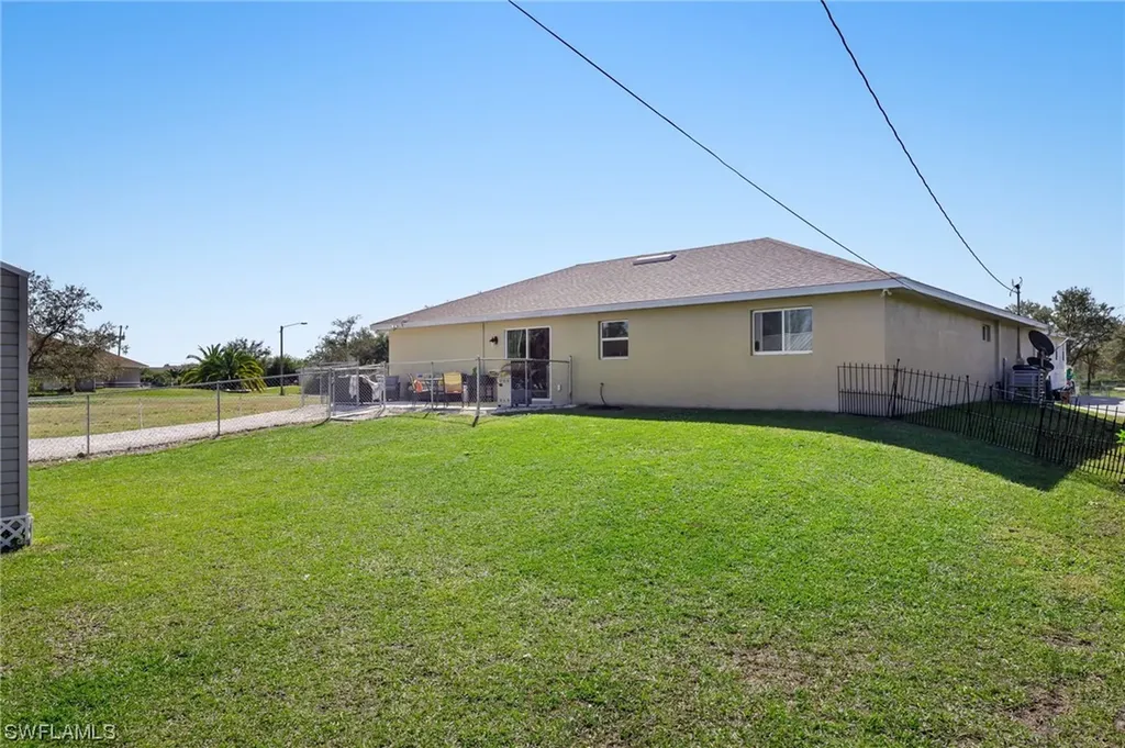 2910 39th Street SW Lehigh Acres FL 33976