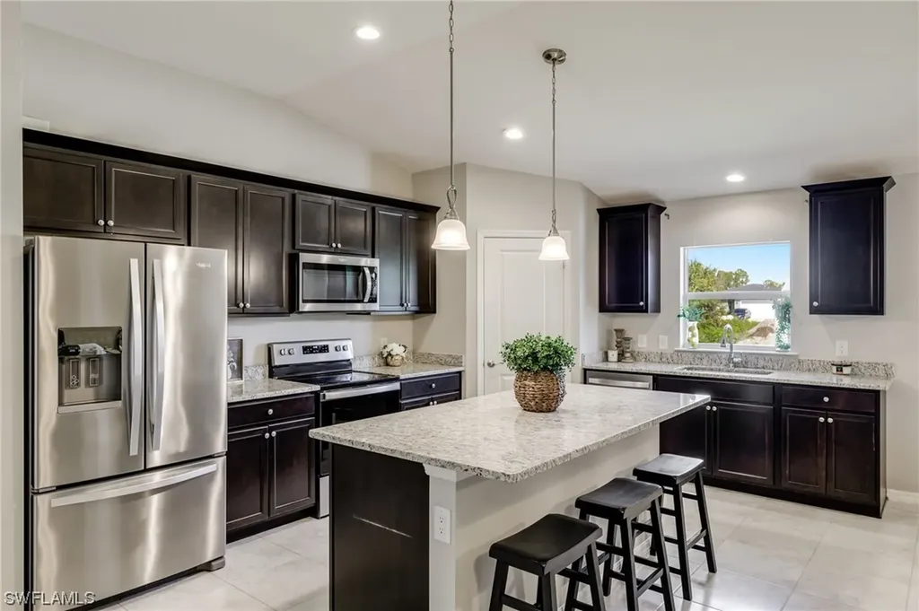 2910 39th Street SW Lehigh Acres FL 33976