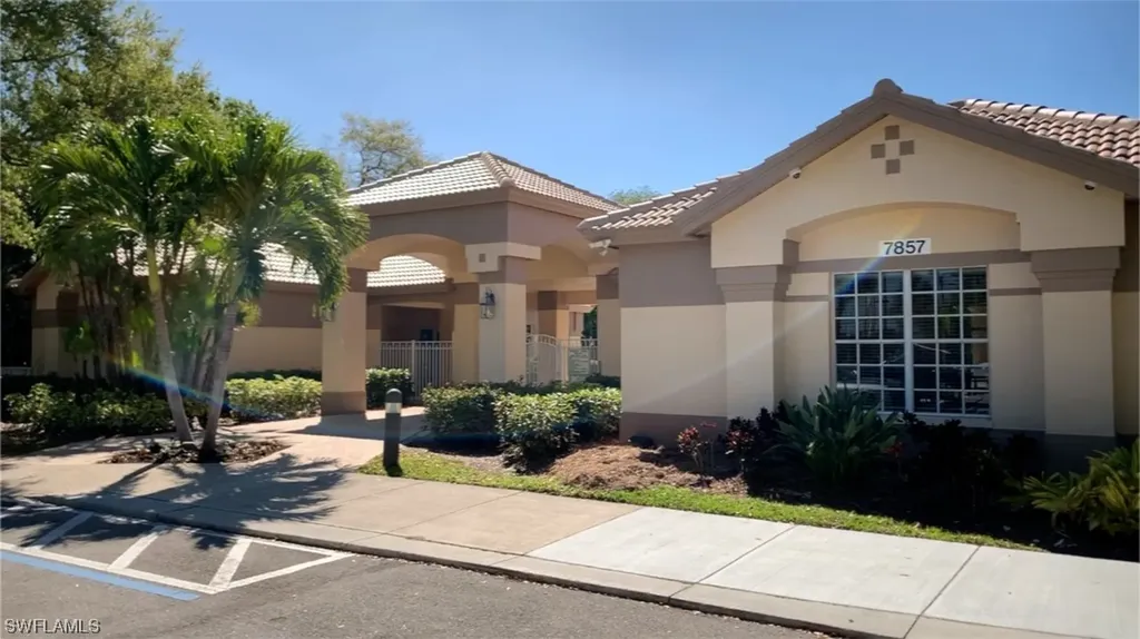 7750 Gardner Drive Naples FL 34109