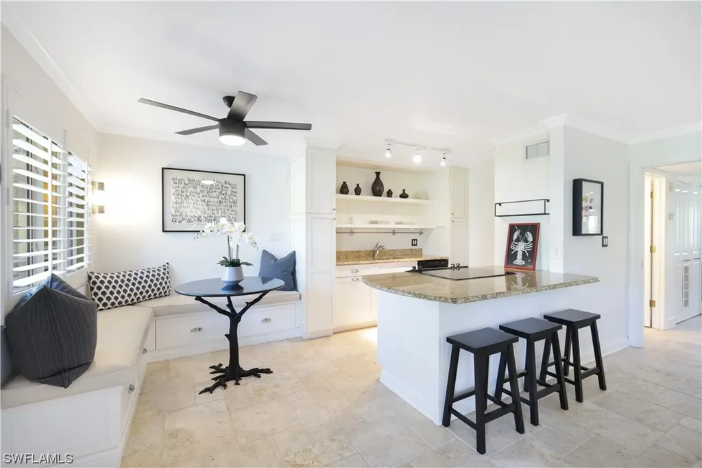 634 7th Avenue S Naples FL 34102