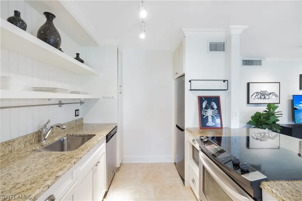 634 7th Avenue S Naples FL 34102