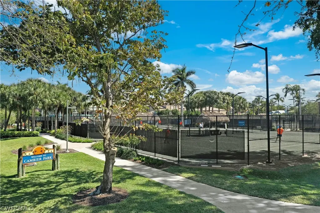 634 7th Avenue S Naples FL 34102