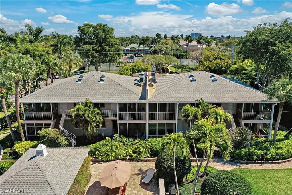 634 7th Avenue S Naples FL 34102