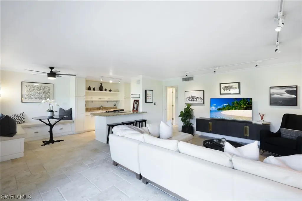 634 7th Avenue S Naples FL 34102