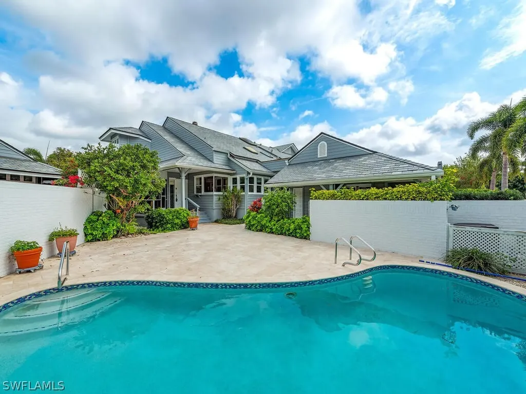 Naples FL, 625 Bridgeway Lane, Unit 1